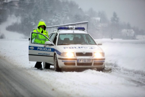 Povzročitev telesne poškodbe z orodjem